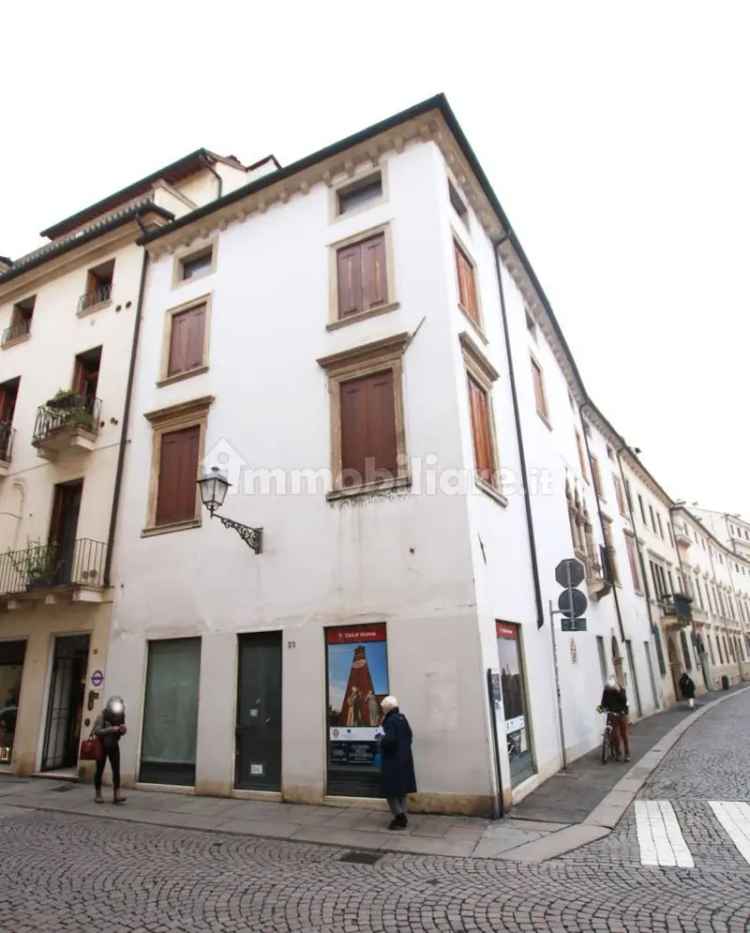 Terratetto plurifamiliare corso Antonio Fogazzaro, Centro Storico, Vicenza