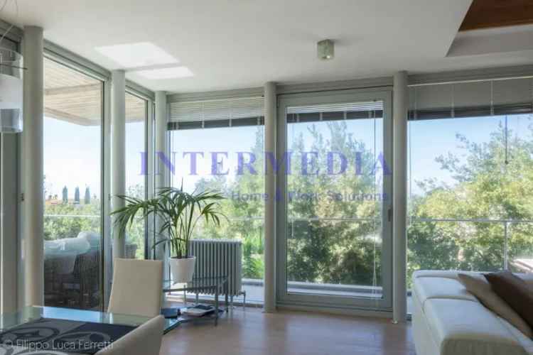 Villa a schiera in Viale del Tirreno 14, Livorno, 8 locali, 2 bagni