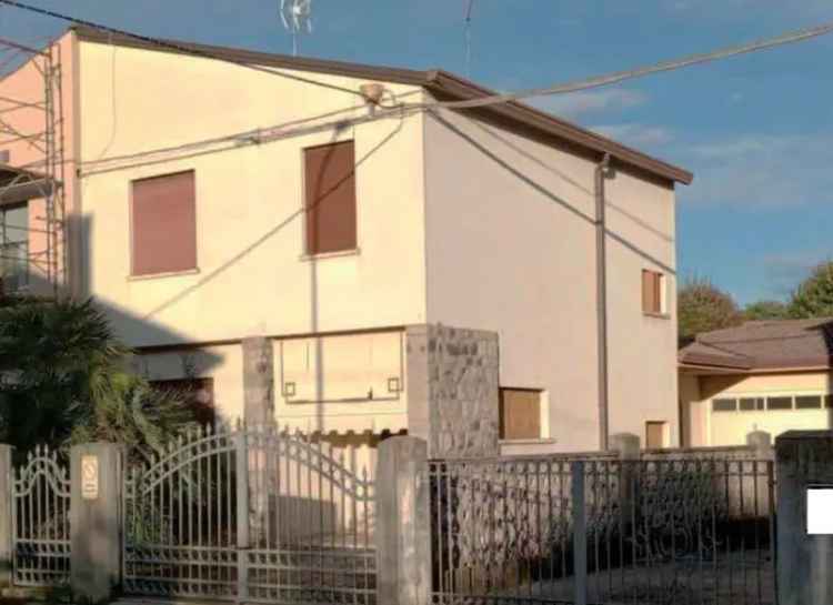 Villetta bifamiliare in Via San Pio Xᵒ, Tombolo, 6 locali, 1 bagno