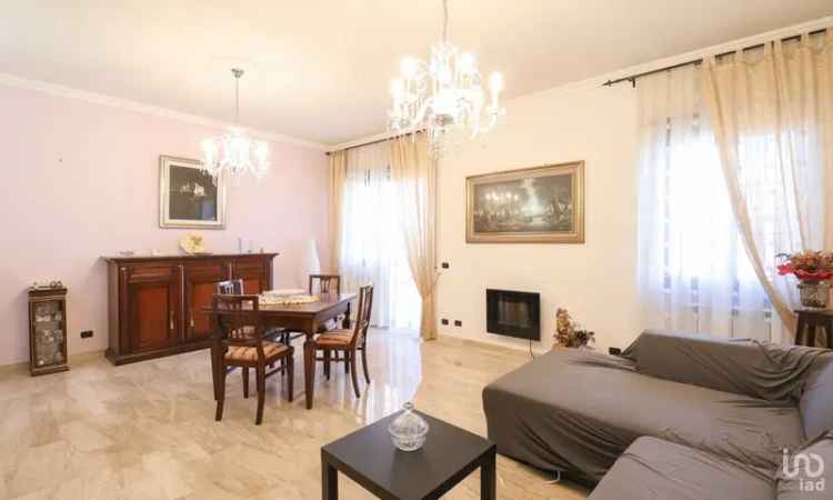 Vendita villa 12 locali di 300 m² in Colleferro (00034) - 97451 - iad