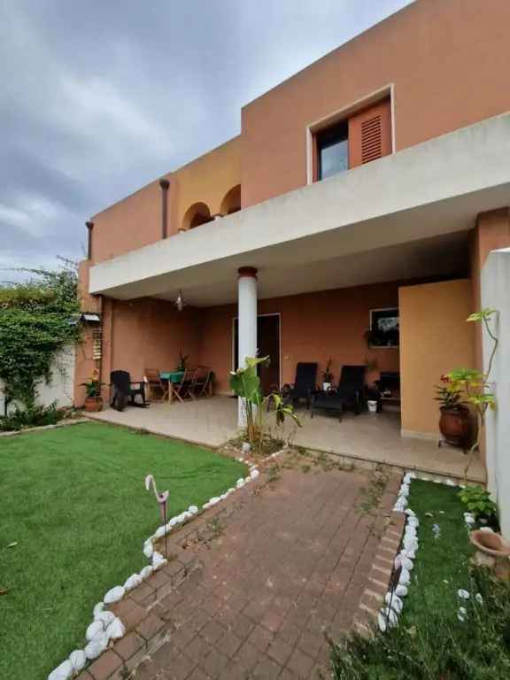 Villa a schiera in Via torre testa 39, Brindisi, 3 locali, 2 bagni