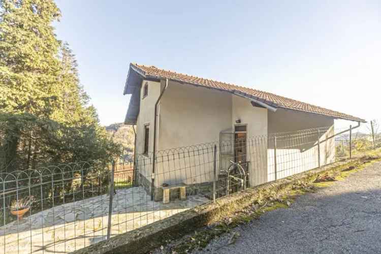 Villa singola in Via alla Caffarella, Genova, 5 locali, 150 m²