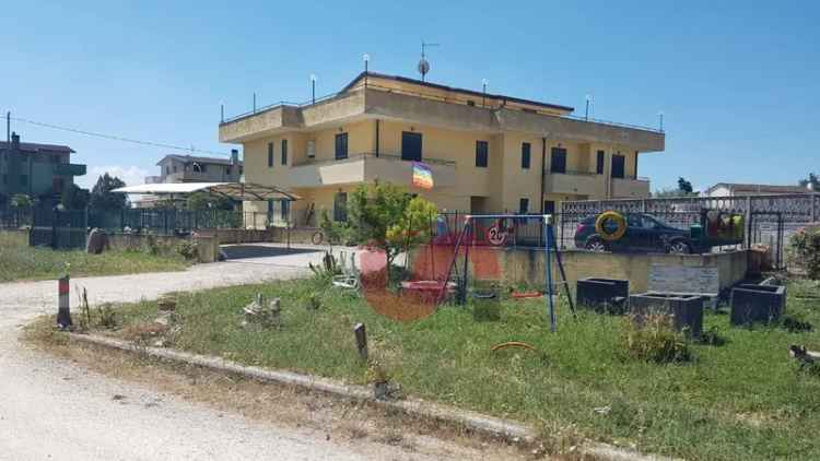 Appartamento in Contrada Fontanelle, Pietrelcina, 5 locali, 1 bagno