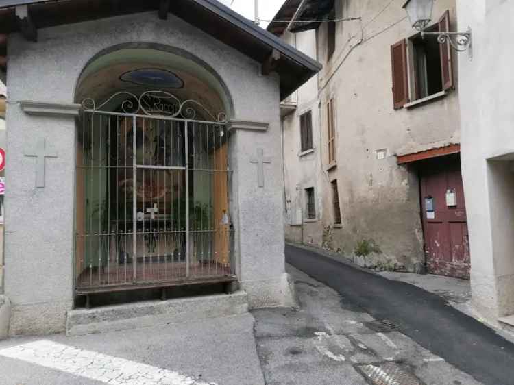 Appartamento in Via Sombico, Canzo, 5 locali, 1 bagno, 75 m²