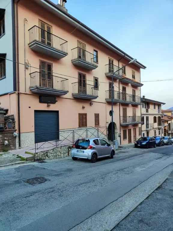 Appartamento in Via garibaldi, Monteforte Irpino, 5 locali, 2 bagni