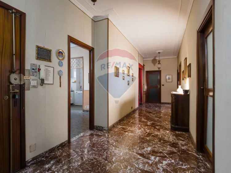 Appartamento oltre 5 locali in vendita in Via Eleonora D'arborea 8, Torino -  n° 537115