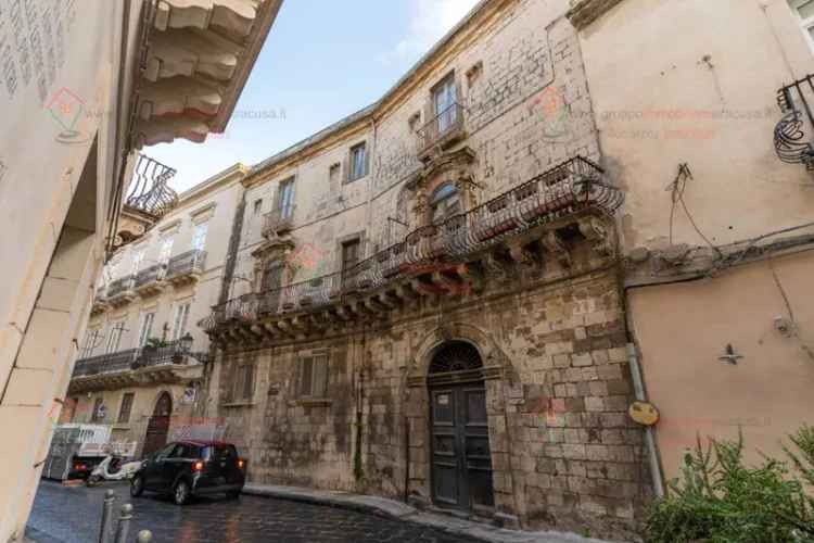 Quadrilocale via Maestranza, Ortigia, Siracusa