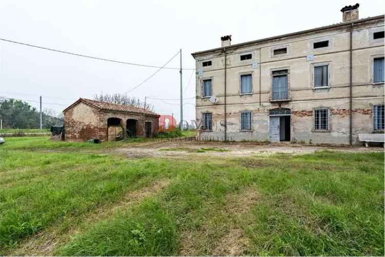 Rustico Strada Chiaviche, 100, Pegognaga