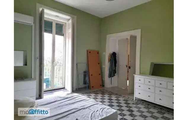 Affitto 3 camera appartamento di 110 m² in Naples