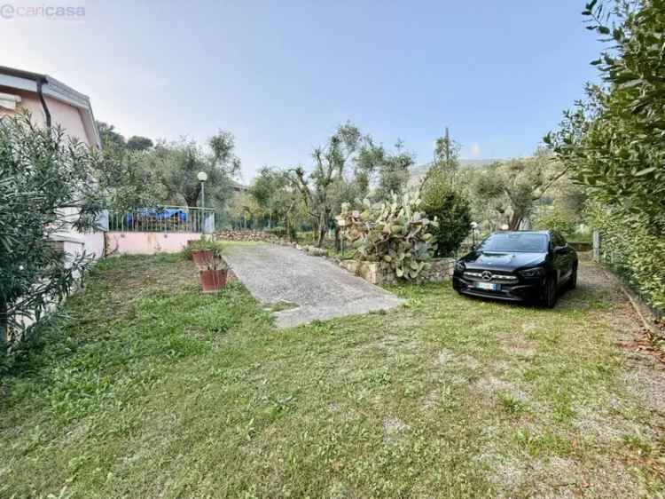 Villa bifamiliare strada isola inferiore 31 b, Ospedale, Sanremo