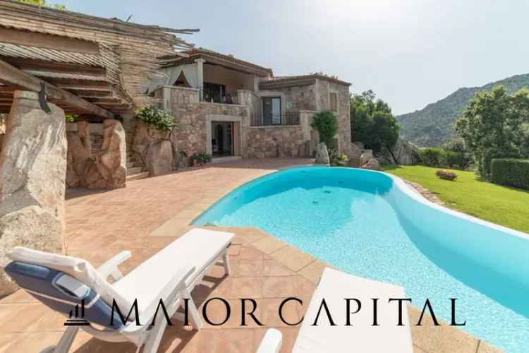 Villa singola in Via Monti Tundi, Arzachena, 8 locali, 4 bagni, 450 m²