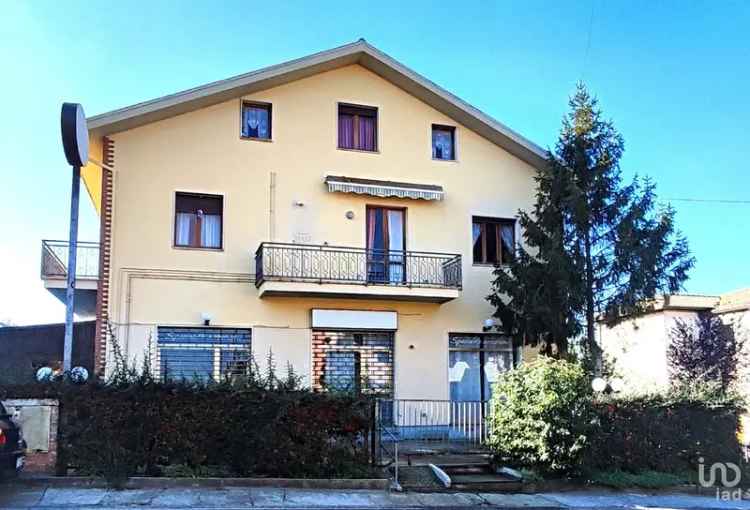 Vendita appartamento 6 locali di 135 m² a Notaresco (64024) - 132500 - iad