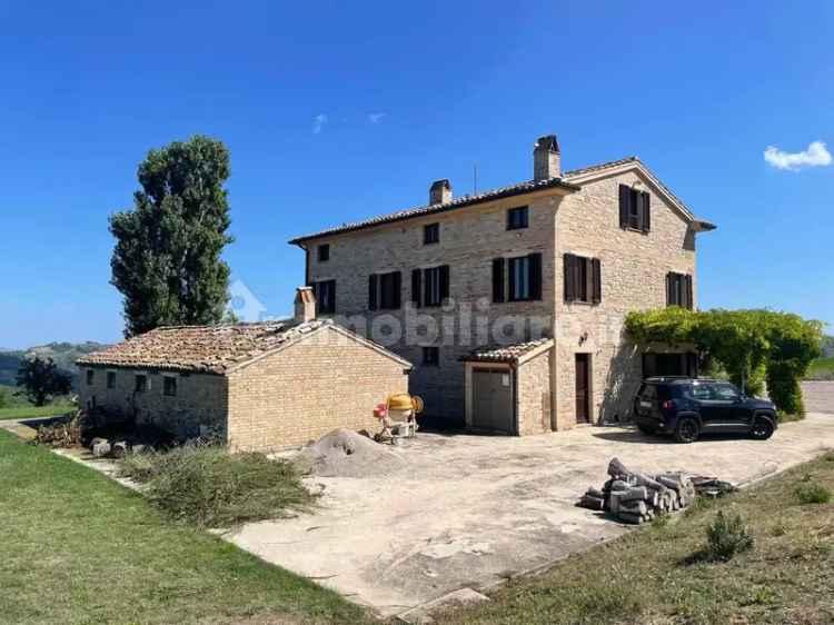 Casale, ottimo stato, 400 m², Montelparo