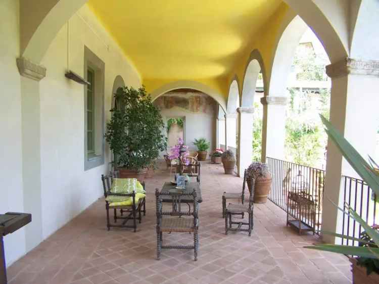 Villa unifamiliare via per Camaiore 2204, Monte San Quirico - Tre Cancelli, Lucca