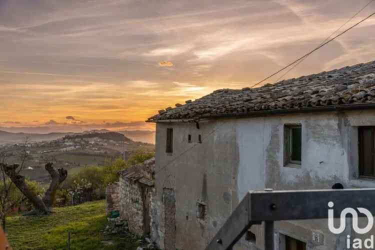 Rustico frazione Massignano 39, Poggio - Massignano, Ancona