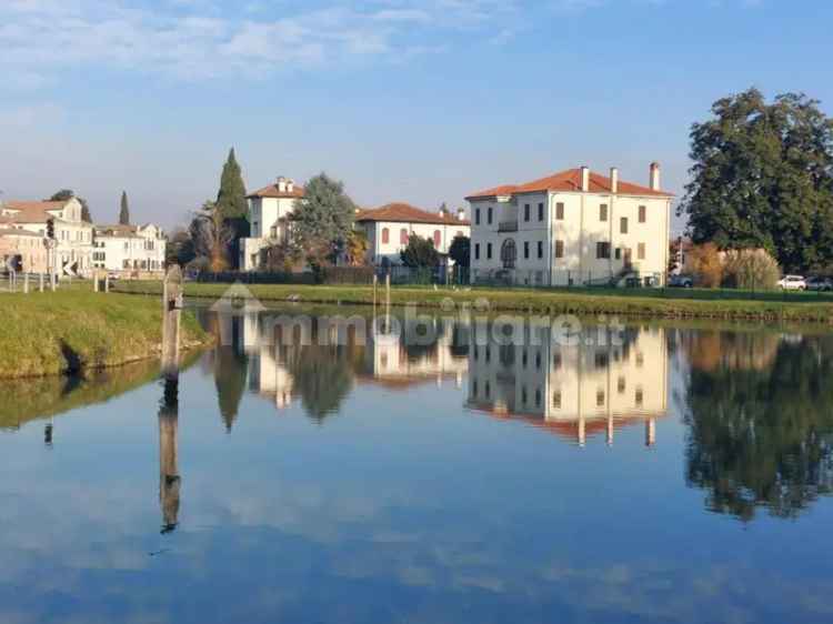 Villa unifamiliare via Città Giardino, Mira Porte, Mira