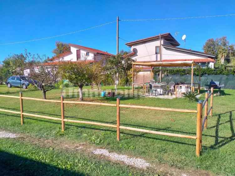 Appartamento via Lodolina, Marina di Massa Centro, Massa