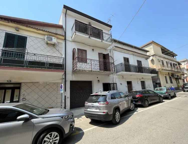 Villa singola in Via Ludovisi, Botricello, 9 locali, 3 bagni, 230 m²