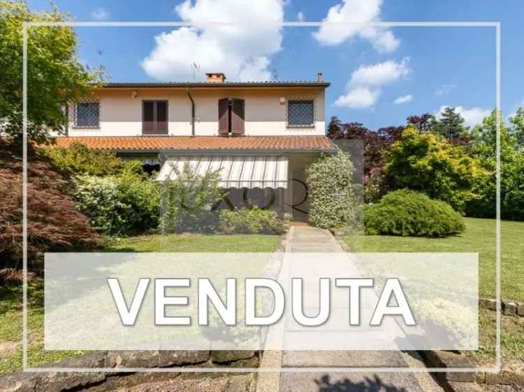 Villa a schiera in Via Don Milani, Casatenovo, 5 locali, 2 bagni