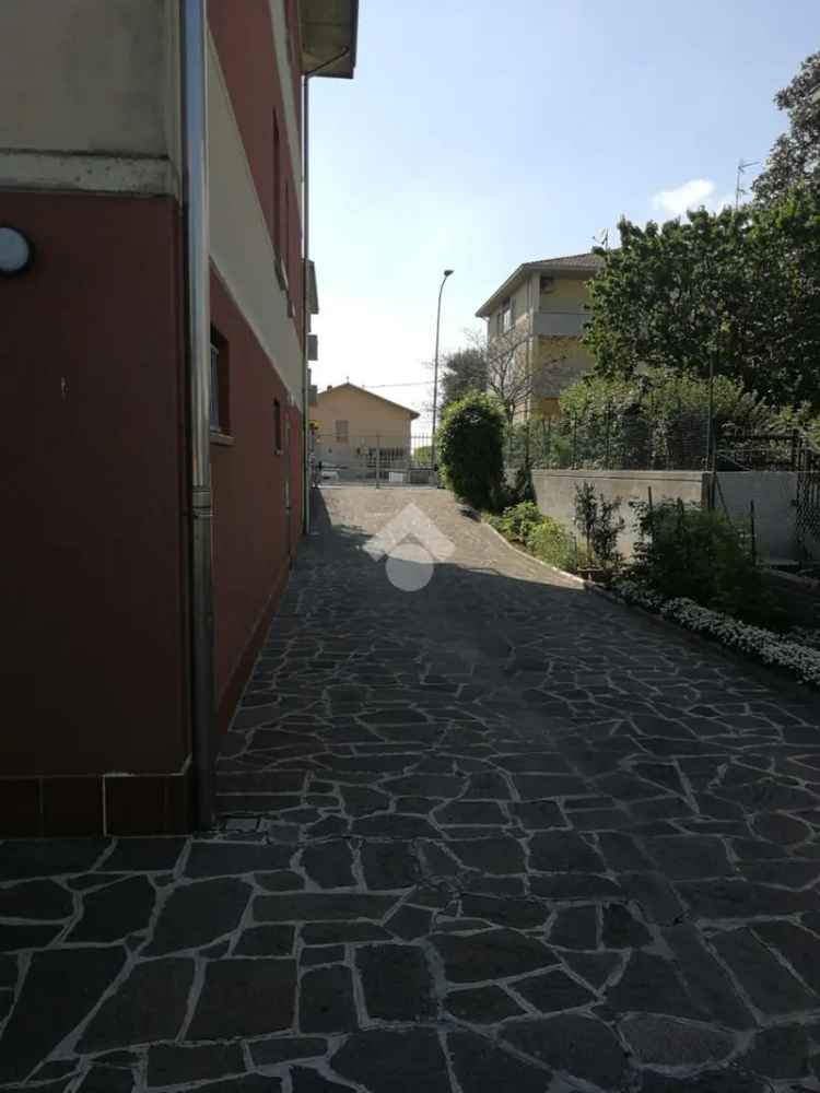 Quadrilocale in affitto