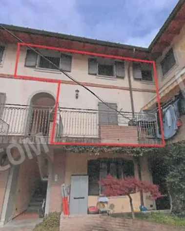 TRILOCALE CON BALCONE E CUCINA SEPARATA