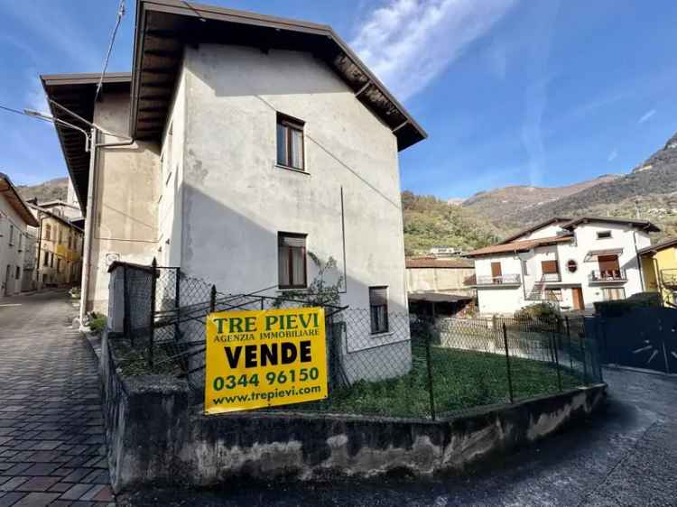 Casale via Prestino, San Gregorio, Gravedona ed Uniti