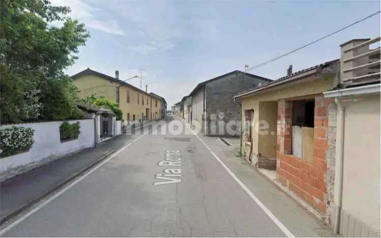 Casa indipendente all'asta via Roma  , 17/A, Salvirola