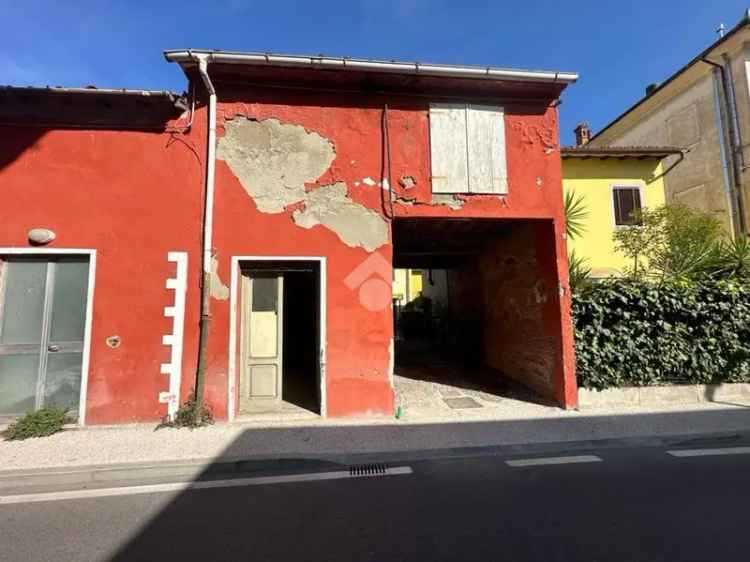 Casa colonica via Romana 126, Centro, Capannori