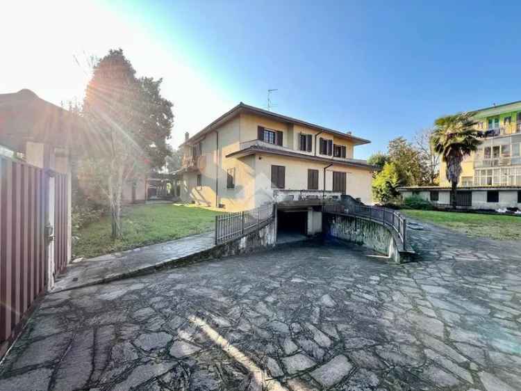 Villa unifamiliare via Vittorio Veneto 37, Centro, Pizzighettone