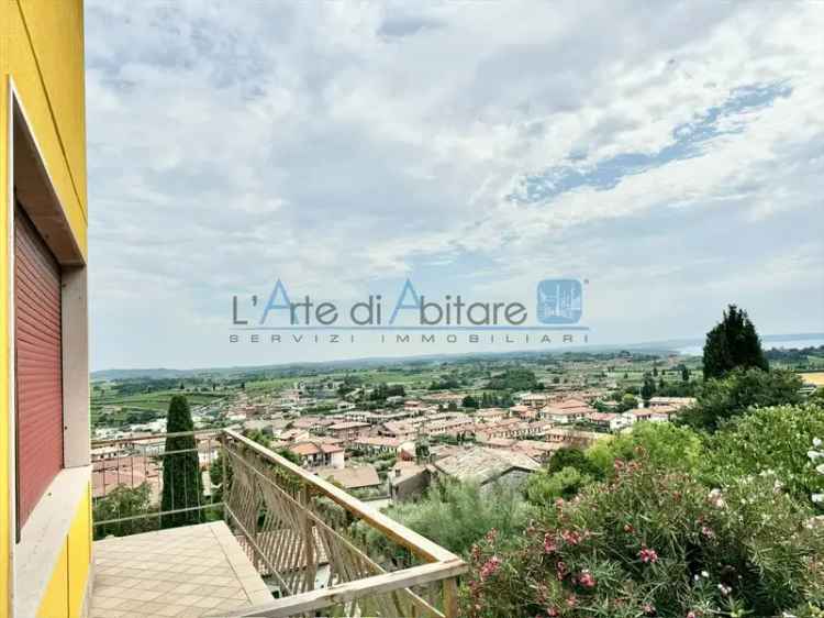 Villa in vendita a Cavaion Veronese Verona 