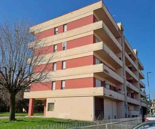 Bilocale Piano Quinto Cucina Soggiorno Bagno Camera da Letto