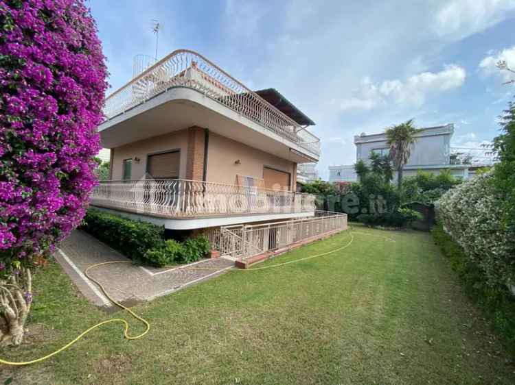 Villa bifamiliare Contrada La Schiana, Località la Schiana, Damiani, Pozzuoli