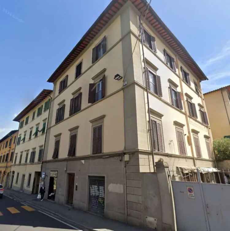 Appartamento in Via Senese, Firenze, 6 locali, 103 m² in vendita