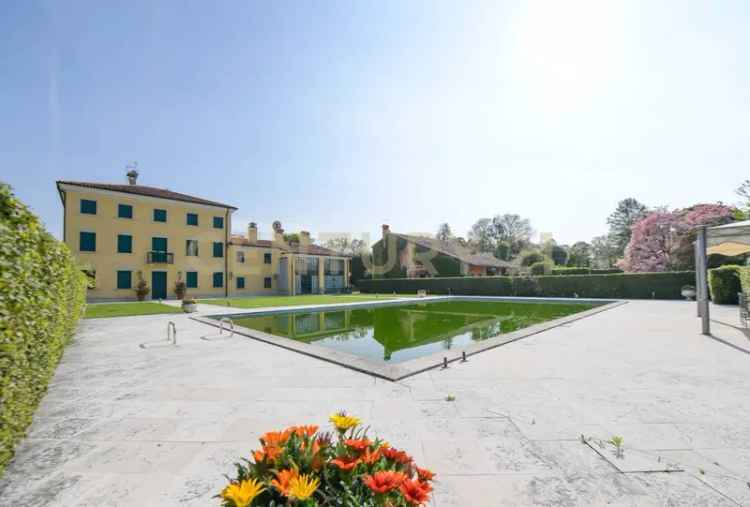 Villa unifamiliare via Ca' Minotto 53, Centro, Rosà