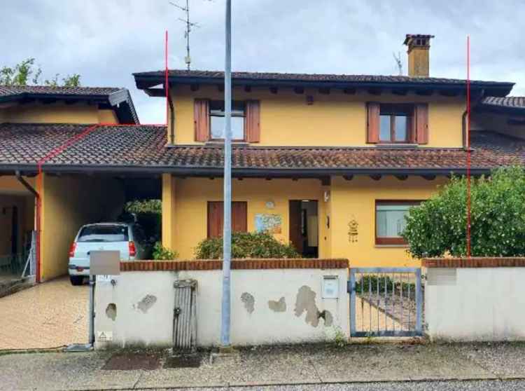 Villa a schiera in Via Montenero, Basiliano, 9 locali, 205 m²