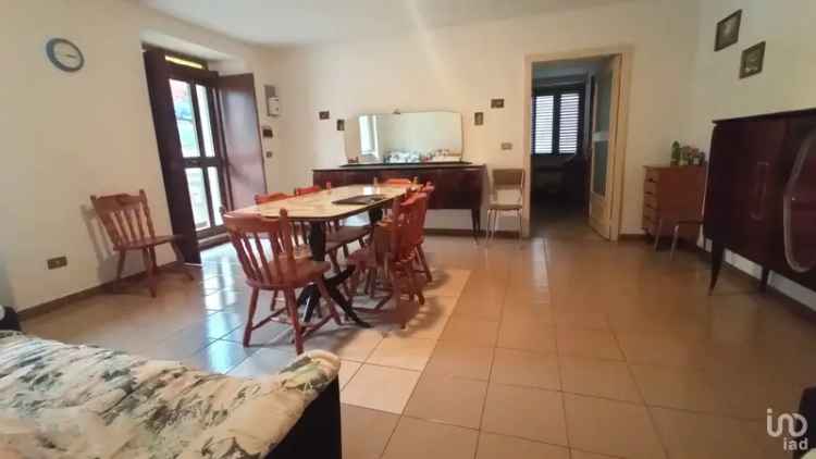 Vendita casa di paese 7 locali di 190 m² in Belmonte Calabro (87033) - 107851 - iad