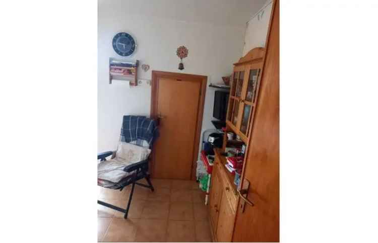 Casa indipendente in vendita a Caprarola, Viale Caduti sul Lavoro 19