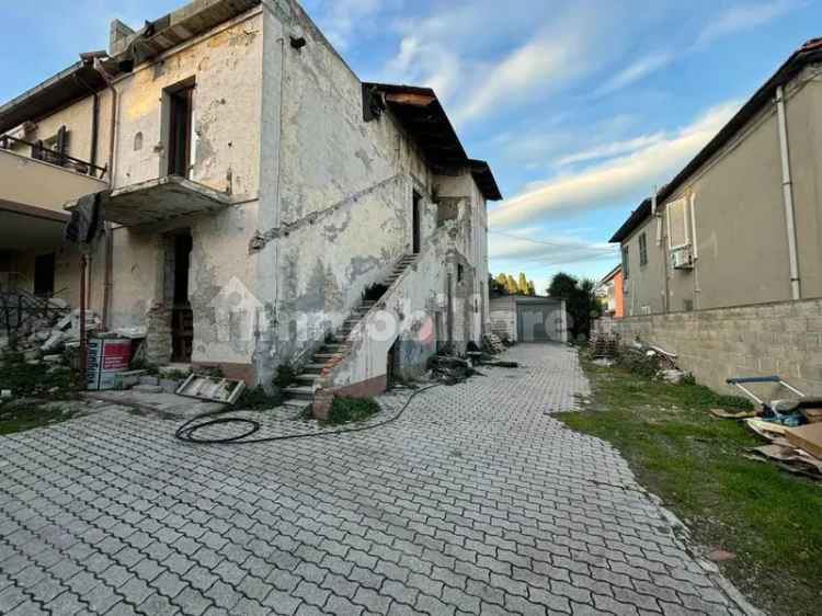 Rustico via del Santuario, Colli Innamorati - Madonna, Pescara