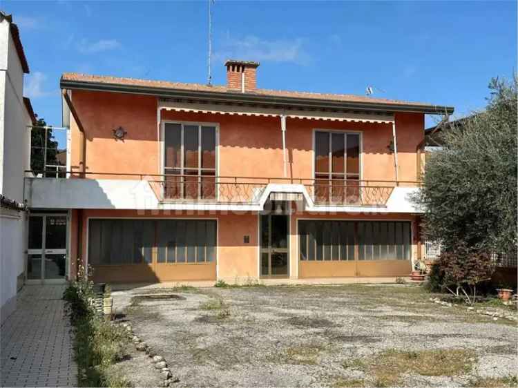 Villa unifamiliare vicolo Po, 7, Berra, Riva del Po