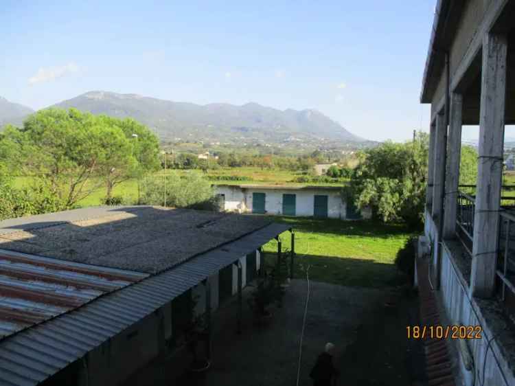 Casale, buono stato, 1000 m², Dugenta