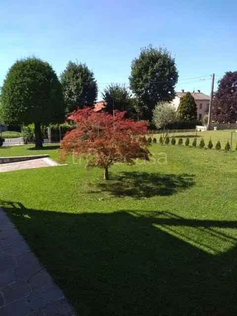 Appartamento in affitto a Orsenigo via Parini, 5