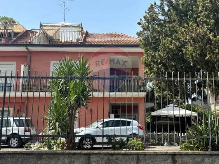 Villetta bifamiliare in Via abate antonino, Gravina di Catania, 150 m²