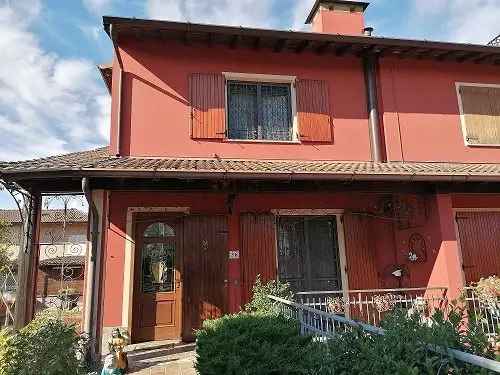 Villa a schiera in Via Manara, 36, Vaiano Cremasco (CR)