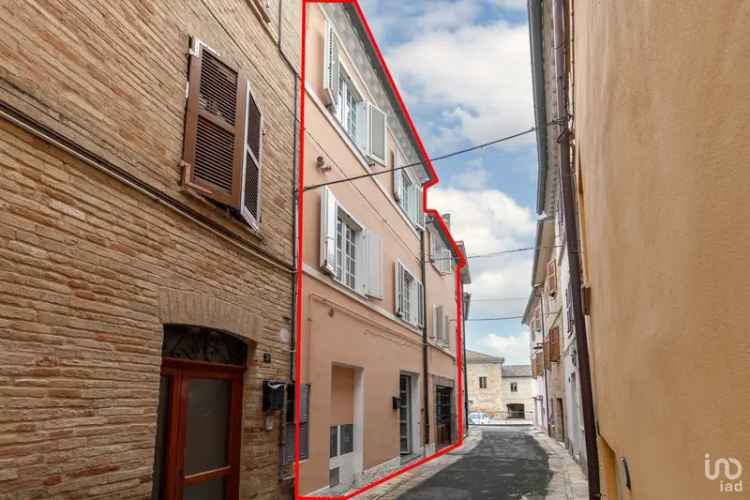 Vendita casa 7 locali di 130 m² in Corridonia (62014) - 134065 - iad