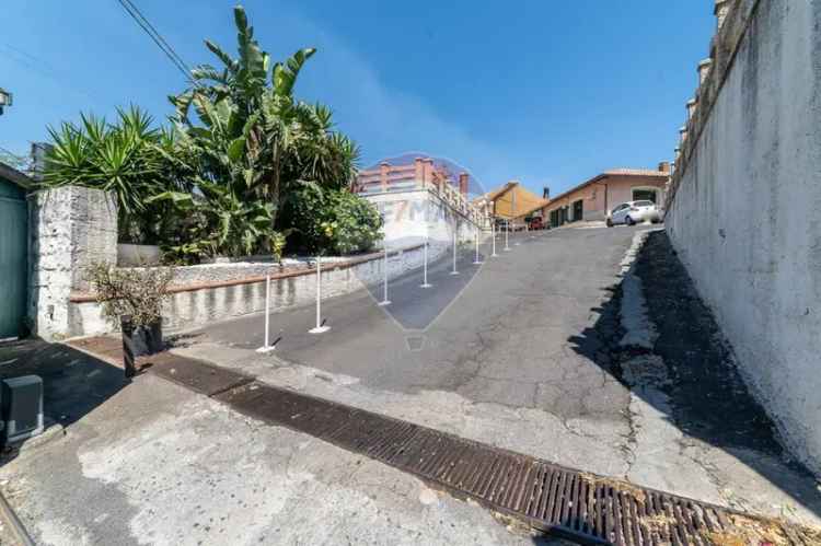 Villa in Via gallinaro, Aci Castello, 7 locali, 3 bagni, con box