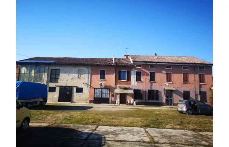 Casa indipendente in vendita a Alluvioni Cambiò