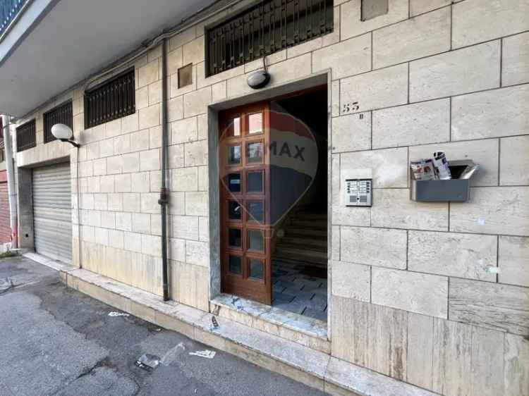 Appartamento in Via Giovanni Casalino, Triggiano, 5 locali, 2 bagni