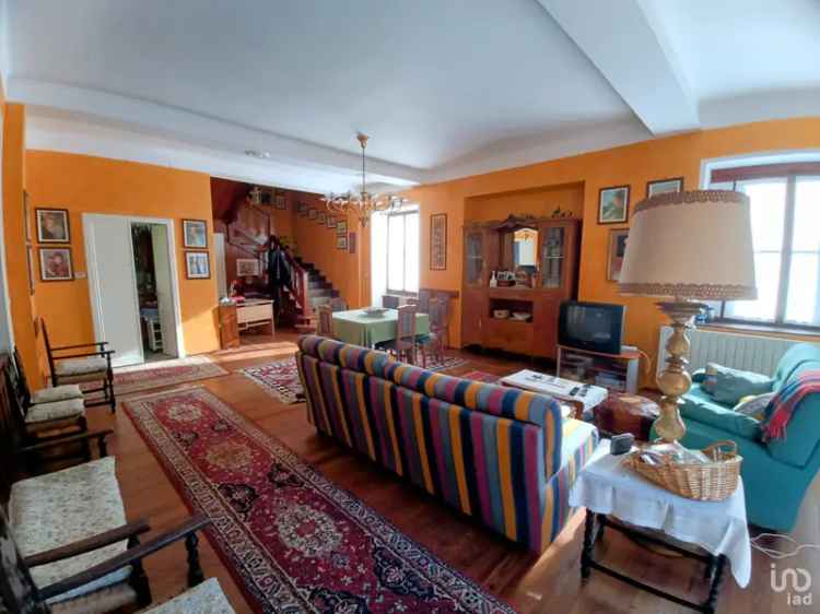 Vendita villa storica 6 locali di 213 m² in Bee (28813) - 132638 - iad