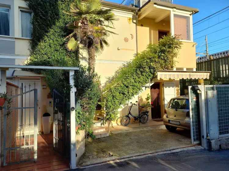 Villetta bifamiliare vista mare Senigallia 160 mq Superbonus 110%