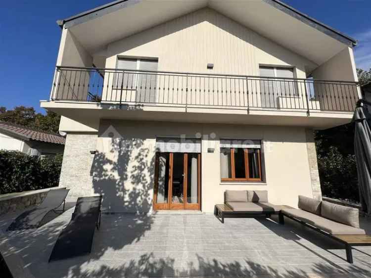 Villa unifamiliare, ottimo stato, 130 m², Forte dei Marmi